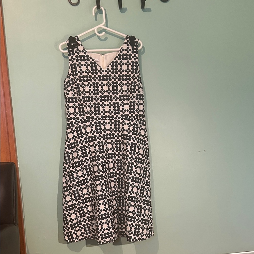 NWT size 12  Talbots Classic A-line Navy and White Floral Dress